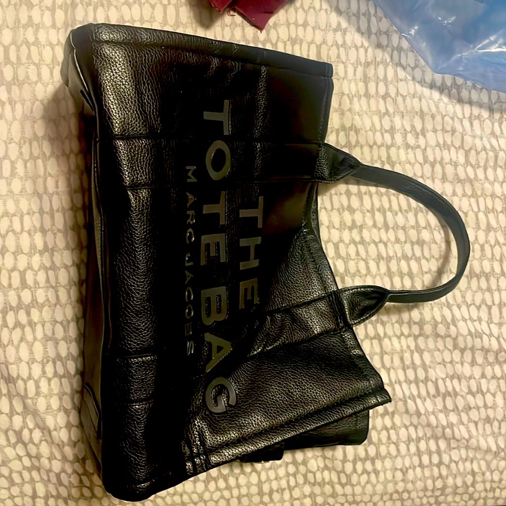 Black Marc Jacobs the tote bag